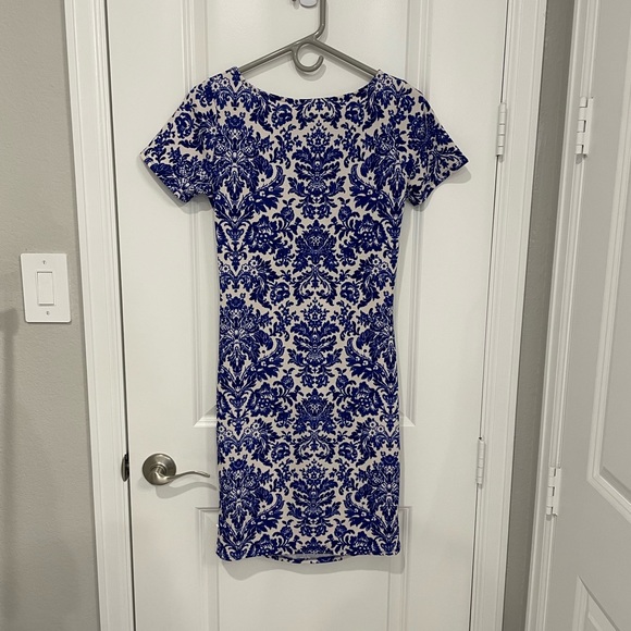 Pink Blush Blue Printed Fitted Maternity Dress size Small - Picture 2 of 4